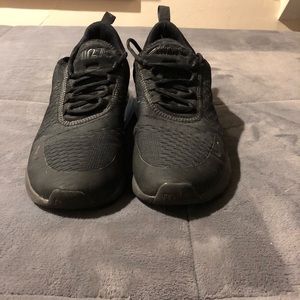 AIR MAX 270 SIZE 8.5